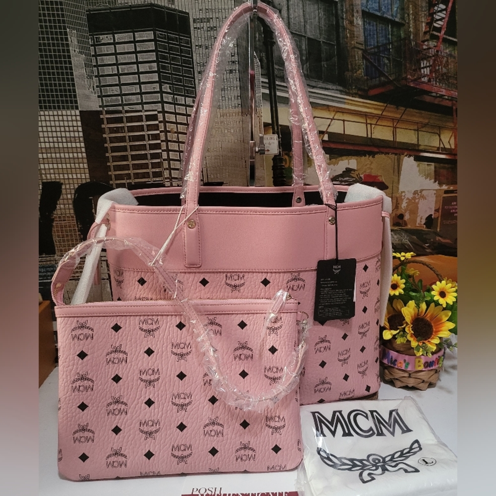 🔥SOLD🔥 🆕️🪷MCM🪷 MDSoft Pink Aren Shopper Tote Bag w/ Matching Pouch Clutch - Picture 4 of 17